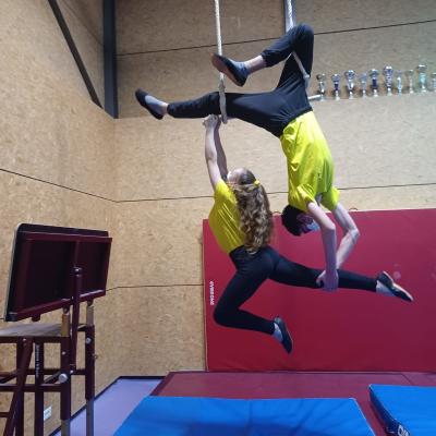 Trapeze 2 l e